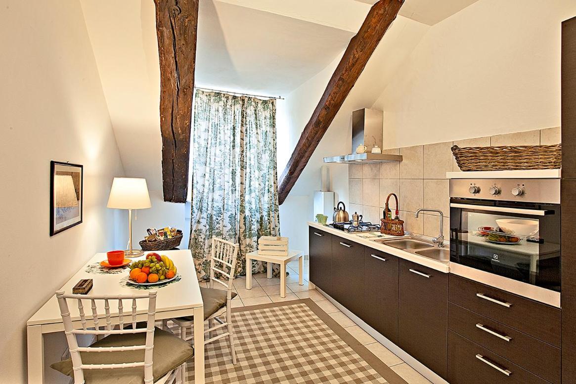 Ferienwohnung Golden Eagle Turin Exterior foto